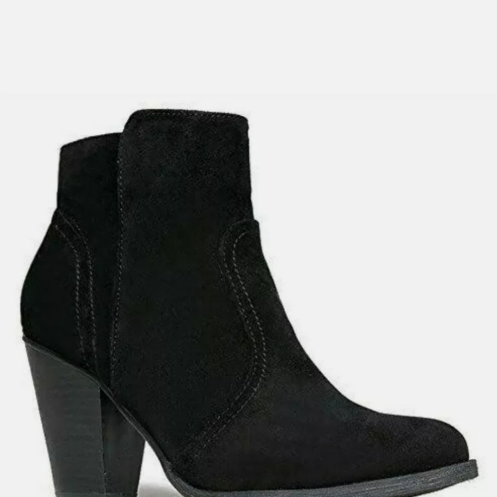 Boot - Picture 2 of 2